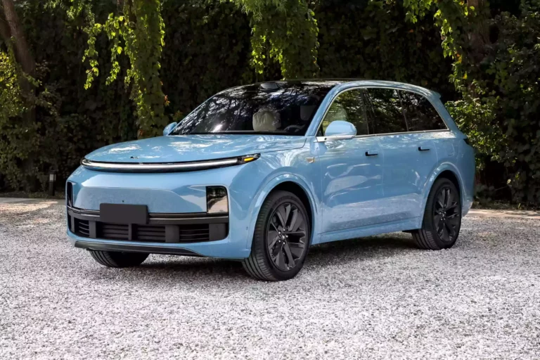 Unlocking the Road Ahead: Your Comprehensive Guide to Securing an Auto Loan for a 13-Year-Old Car