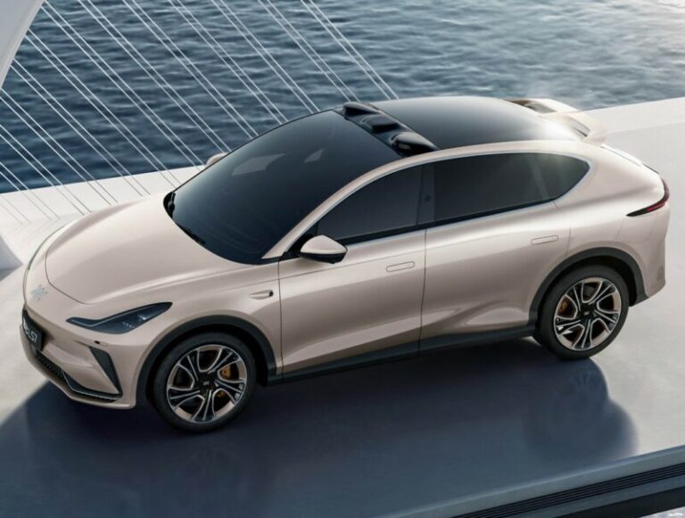 Im 18: Can I Get A Car Loan? Your Comprehensive Roadmap to Automotive Independence